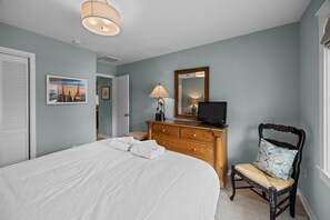 3 bedrooms, iron/ironing board, free WiFi, bed sheets - Adorable Family Beach Home! Close to the Beach! Community Pool & Tennis! (Isle Of Palms)
