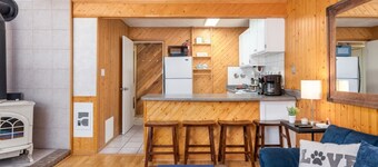 Ski-In/Ski-Out to Chair 8. 3rd floor, no elevator.