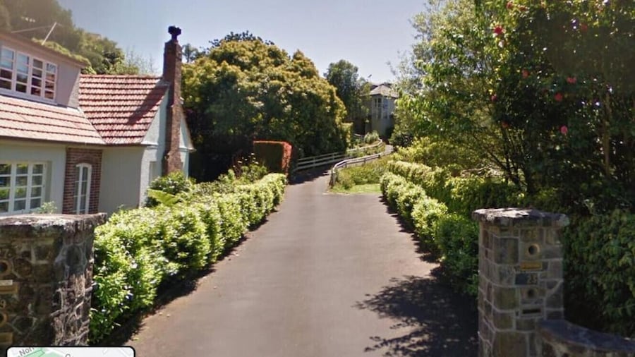 1 Beds including 1 Sofa Bed Studio