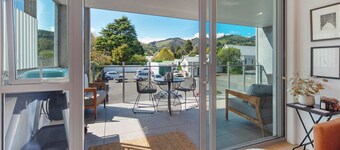 Malthouse Lane City Apartment 4 with Stunning Hill Views in Nelson CBD