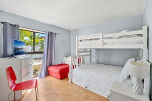 2 habitaciones, tabla de planchar con plancha y wifi gratis 