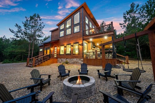 Nothing Else Matters · Putt-Putt Fun + Hot Tub | Game Room | Pet-Friendly