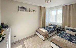 4 habitaciones, cuna de viaje, wifi gratis y ropa de cama 