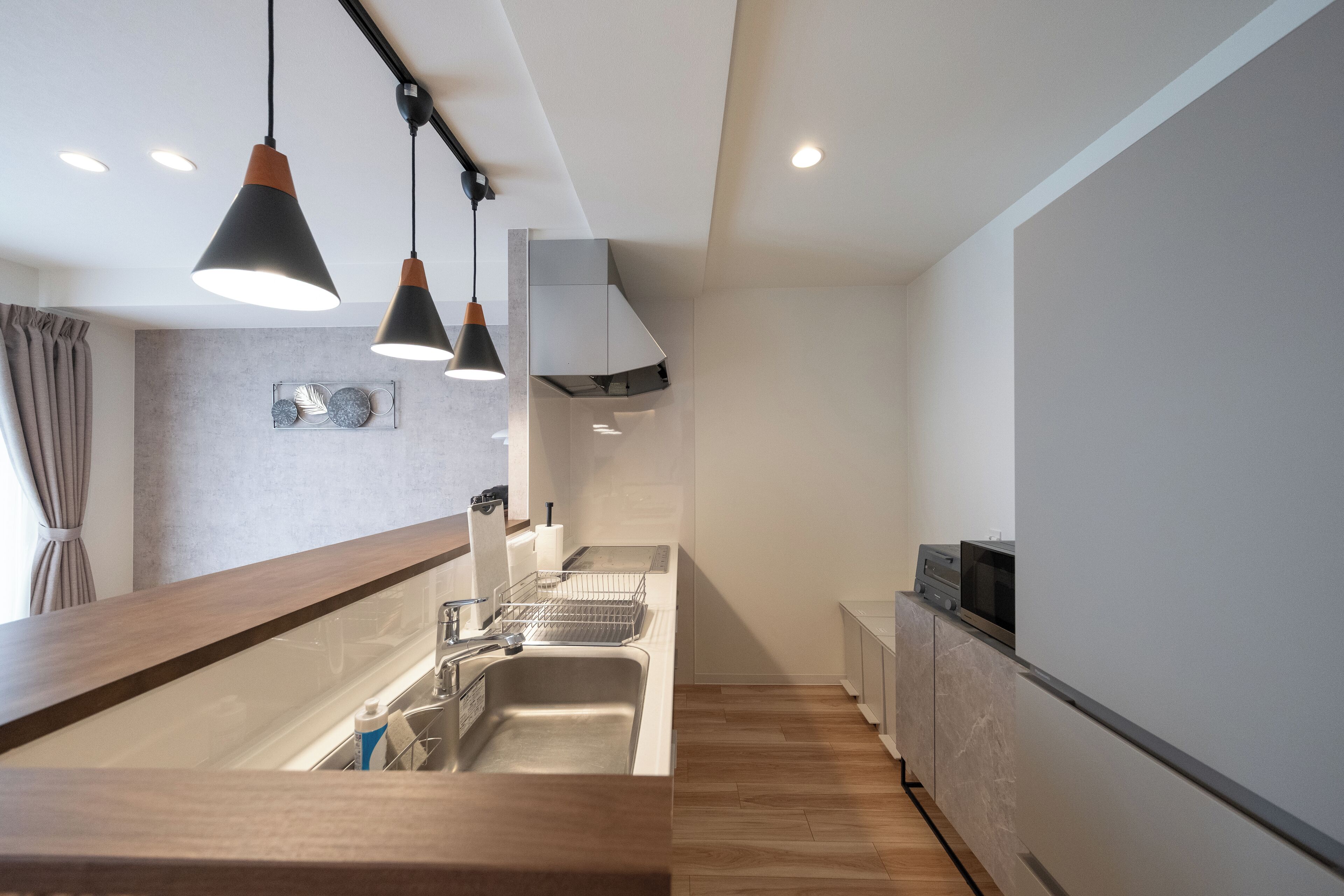 Phòng tiện nghi đơn giản | Bếp riêng | Tủ lạnh, lò vi sóng, bếp nấu, lò nướng bánh mì 