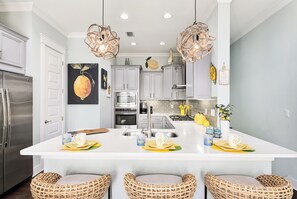 Private kitchen - Cozy 2-bedroom townhome in charming Santa Rosa Beach with AC, WiFi (Santa Rosa Beach)