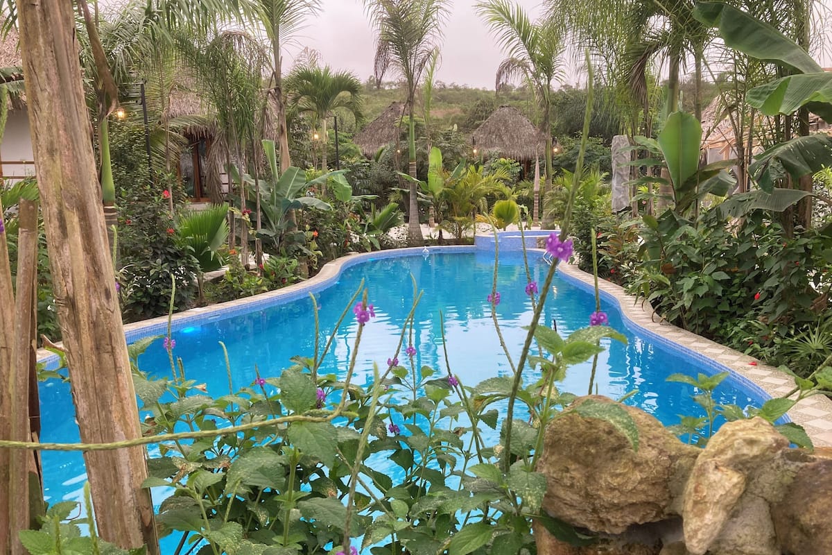 Desk, laptop workspace, soundproofing, free WiFi