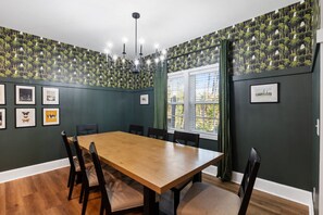 Dining - Ducks Landing Accommodations at Southern Pines Golf Course (Aberdeen)