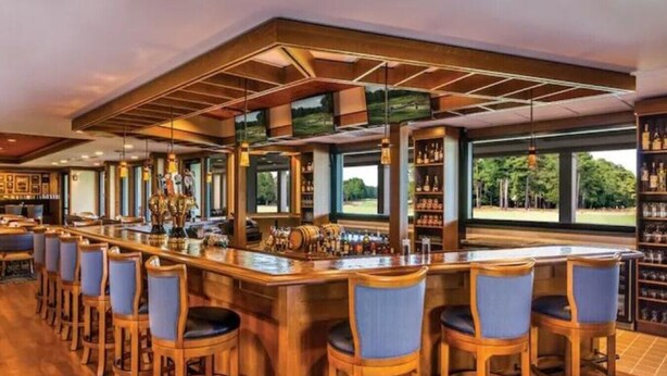 Bar (on property) - Ducks Landing Accommodations at Southern Pines Golf Course (Aberdeen)