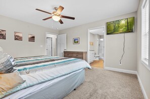 3 bedrooms, iron/ironing board, free WiFi, bed sheets