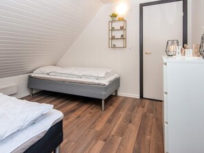 Hus | 2 sovrum och unika möbler
