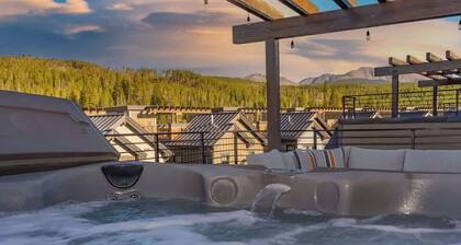 Slope Views | Hot Tub | Bar Area
