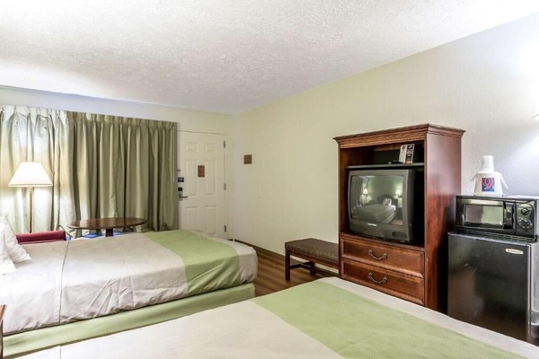 Unit with 2 Double beds. Exact unit will be assigned upon arrival. Views, colors, and decor may vary.