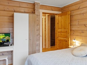 3 bedrooms