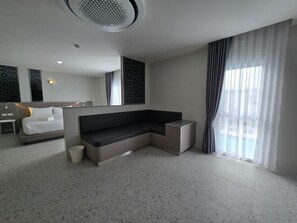 Superior Double Room | Living area - One Budget Hotel Chiangrai Bypass-East (Chiang Rai)