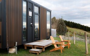 Terrace/patio - Bruce Farm Alpaca Cabin 1 by Tiny Away (Hillend)