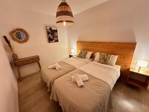 1 habitación, tabla de planchar con plancha y internet 