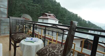 Spacious 9-bedroom apartment in enjoyable Shimla with fitness room