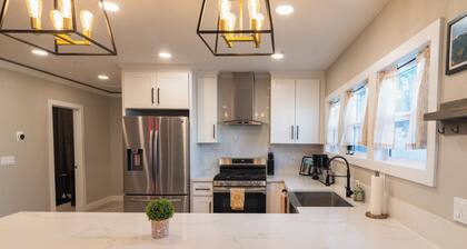 SDSU/Downtown <10 Min - GameRoom - Fire Pit - Free Parking - Easy Freeway Access