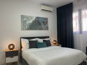 Ferros/tábuas de passar roupa, Wi-Fi, roupa de cama