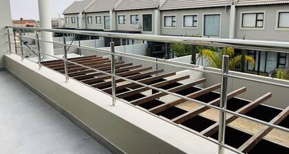 This property is no longer available on this platform. Please do not book.