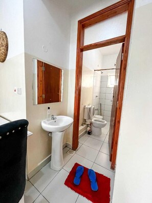 Elite-Apartment, Stadtblick | Badezimmer