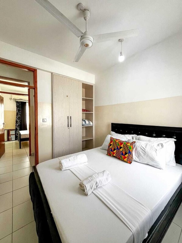 2 habitaciones, decoración personalizada y muebles diferentes