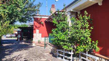 Enceinte de lâhĂ©bergement