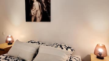 1 chambre, fer et planche Ă repasser, Wi-Fi gratuit, draps fournis