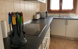 Private kitchen - Victoria Apartment  (Guardiola de Berguedà)