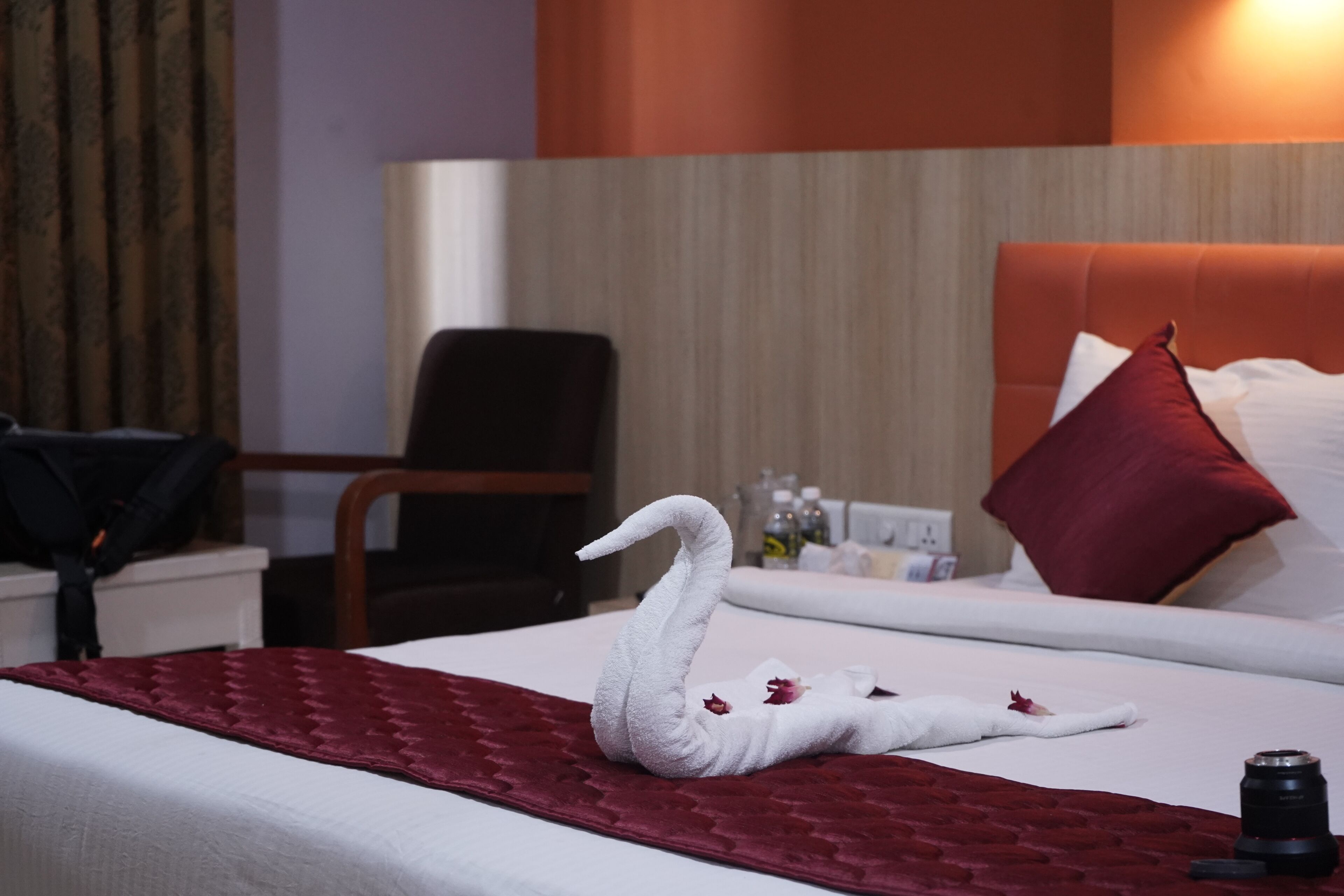 Desk, free WiFi, bed sheets