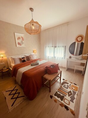 1 chambre, fer et planche à repasser, Wi-Fi, literie fournie