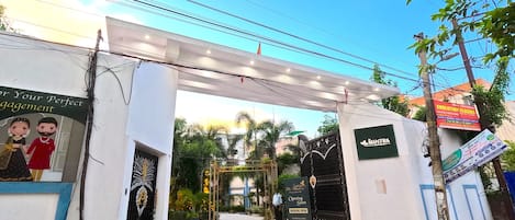 Fachada da propriedade