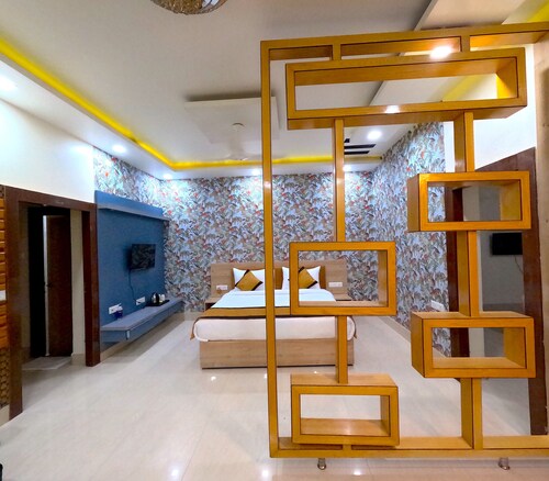 THE MANTRA A LUXURY BOUTIQUE HOTEL