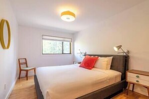 3 soverom, wi-fi (inkludert) og sengetøy