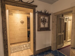 Interior - Jogglelerhof Comfortable Holiday Residence (Finkenberg)