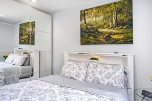 2 soverom, strykejern/-brett, wi-fi (inkludert) og sengetøy