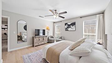 3 Schlafzimmer, Schreibtisch, Bügeleisen/Bügelbrett, kostenloses WLAN