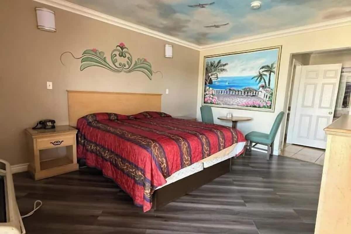 Desk, iron/ironing board, free WiFi, bed sheets