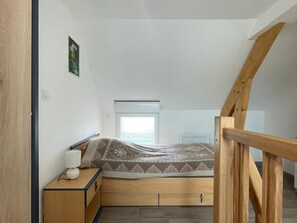 1 bedroom, free WiFi - Bright cottage with garden, pets allowed, WiFi (Saint-Pierre-du-Regard)