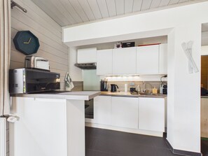 Kühlschrank, Mikrowelle, Geschirrspüler