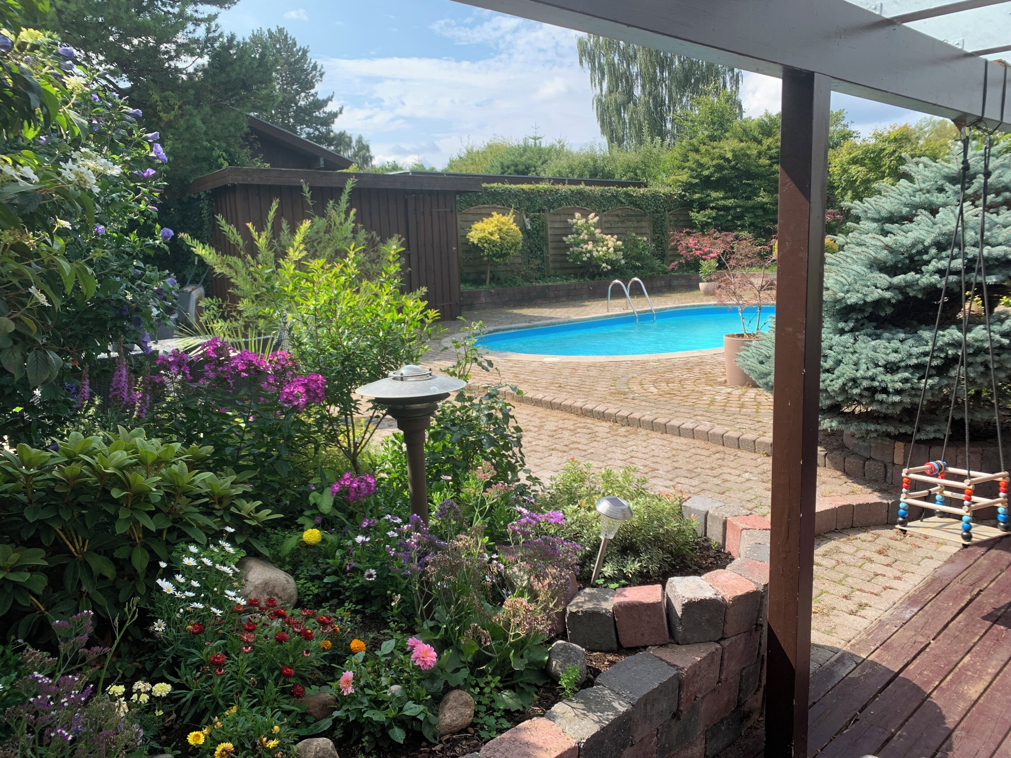 حمّام سباحة خارجي