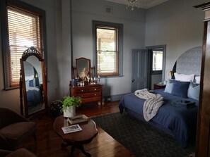 Family Room, Mountain View | Iron/ironing board, free WiFi - The Rabbit Hole Inn at Harvest Home (Avenel)