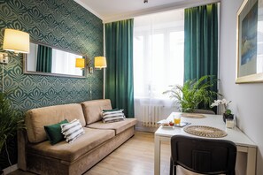 Iron/ironing board, free WiFi - MGR Studio Bitwy Warszawskiej Warszawa (Warsaw)