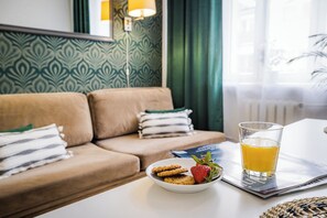 Standard Studio | Iron/ironing board, free WiFi - MGR Studio Bitwy Warszawskiej Warszawa (Warsaw)
