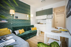 Economy Studio - MGR Studio Bitwy Warszawskiej Warszawa (Warsaw)