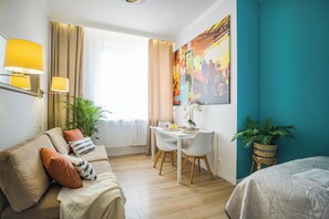 Economy studio | Een strijkplank/strijkijzer, gratis wifi