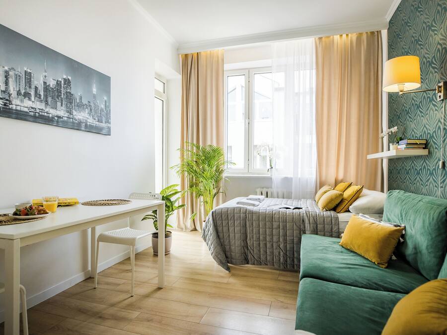 Estudio económico | Tabla de planchar con plancha y wifi gratis