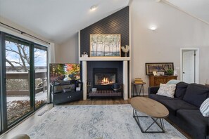 Smart TV, fireplace, table football, books - 3/3 Penthouse Paradise on Lake of the Ozarks 21MM Condo w/ Offseason Pool, Sauna & Hot Tub (Osage Beach)