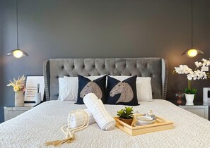 4 Schlafzimmer, Bügeleisen/Bügelbrett, Reisekinderbett, WLAN