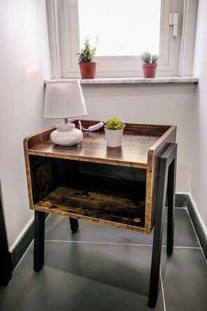 Deluxe Single Room | Egyptian cotton sheets, premium bedding, down comforters, in-room safe